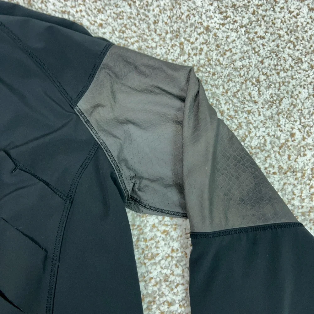 Lululemon Jacket Women 8 Black Gray Hooded Softshell Full Zip Running Reflective